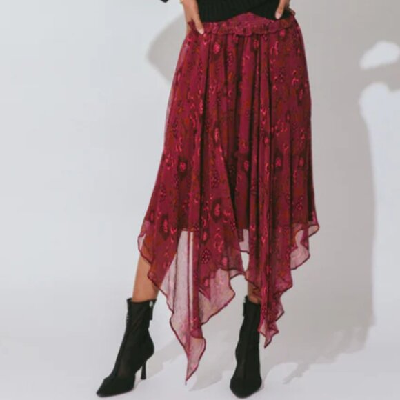 💥INSANELY BEAUTIFUL💥Cleobella Bohimian Gypsy Asymmetrical Skirt in Maroon - Picture 3 of 15